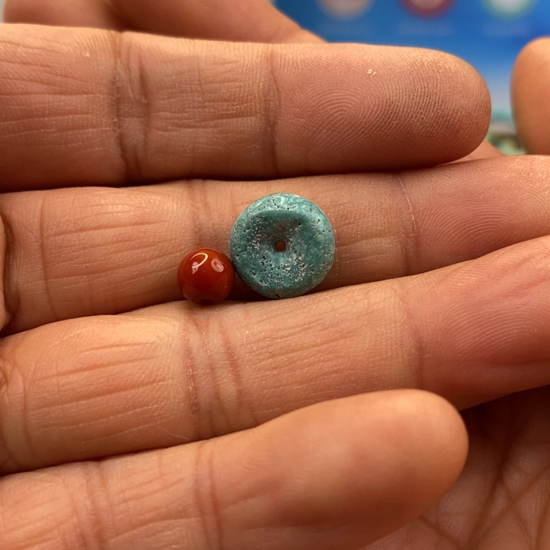 南红玛瑙未镶嵌珠宝奇石