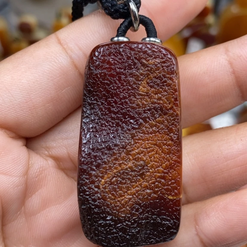 【闪购商品】琥珀颈饰未镶嵌
