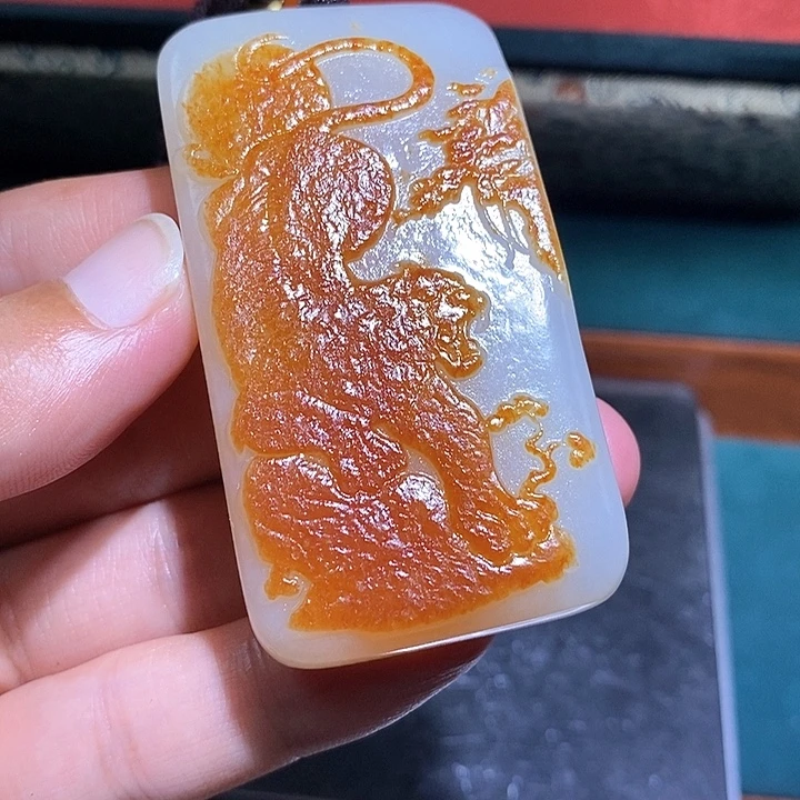 东***叶颈饰未镶嵌和田玉