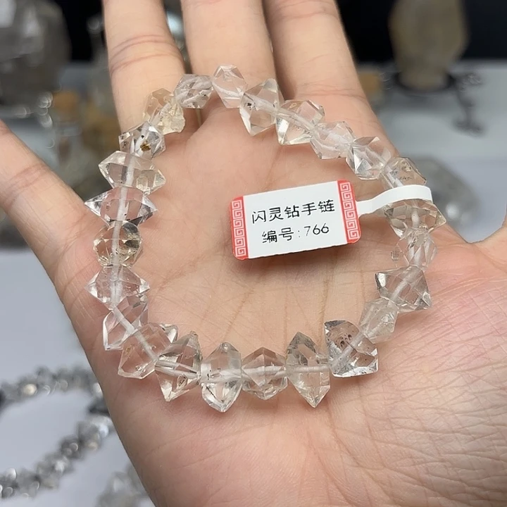 水晶手链未镶嵌闪灵钻手链