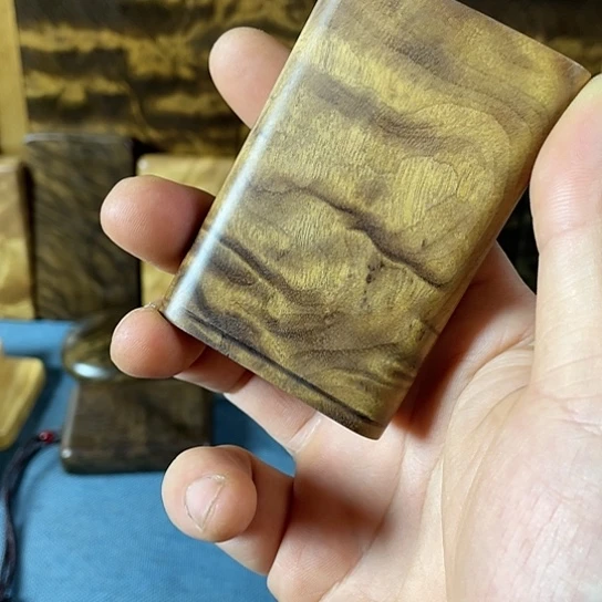 【闪购商品】T**Y金丝楠木无事牌枯木