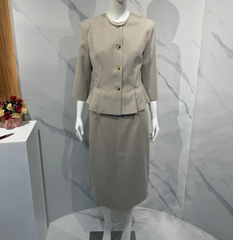 BY 711新款职业通勤修身显瘦时尚套装