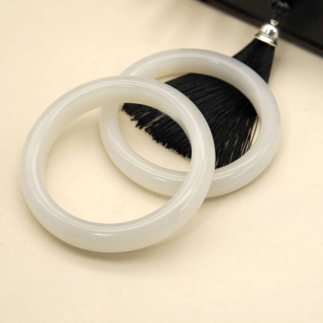 【苏禾珠宝】天然和田玉冰白荔枝肉时尚手镯拍一发一多样性发货G