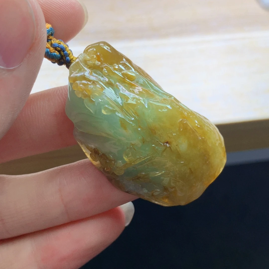 颈饰未镶嵌翡翠吊坠