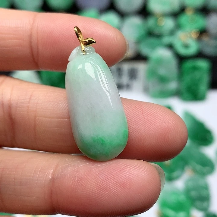 翡翠吊坠(不含链)18K金镶嵌