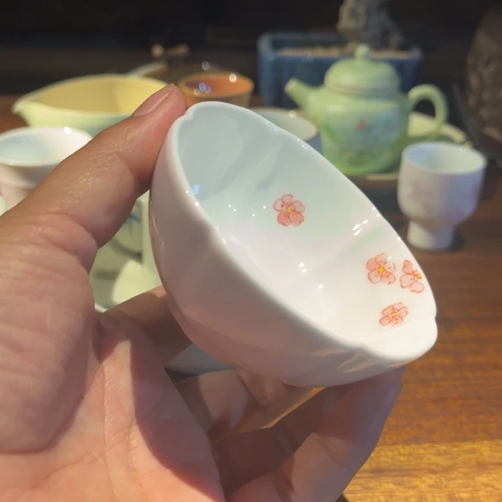 摆件无***娘淡紫色花瓣杯