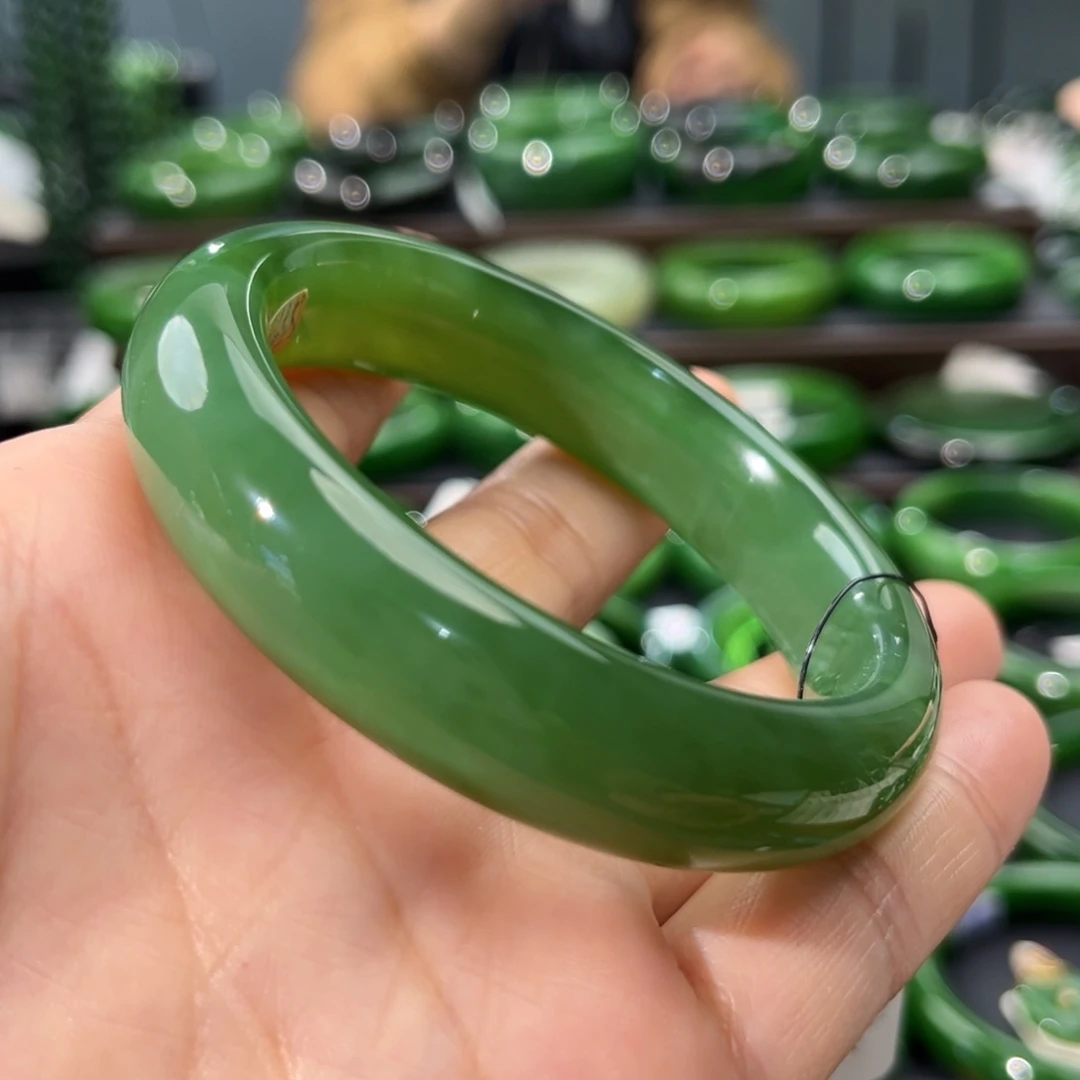 未镶嵌手镯和田玉（碧玉）