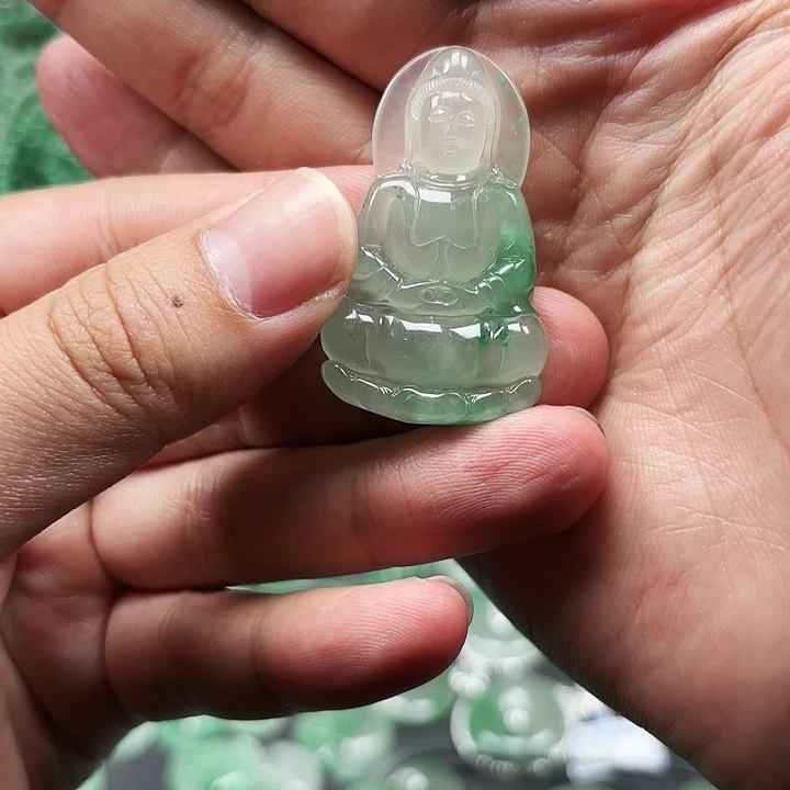石英质玉（非洲翠）未镶嵌吊坠(赠链)