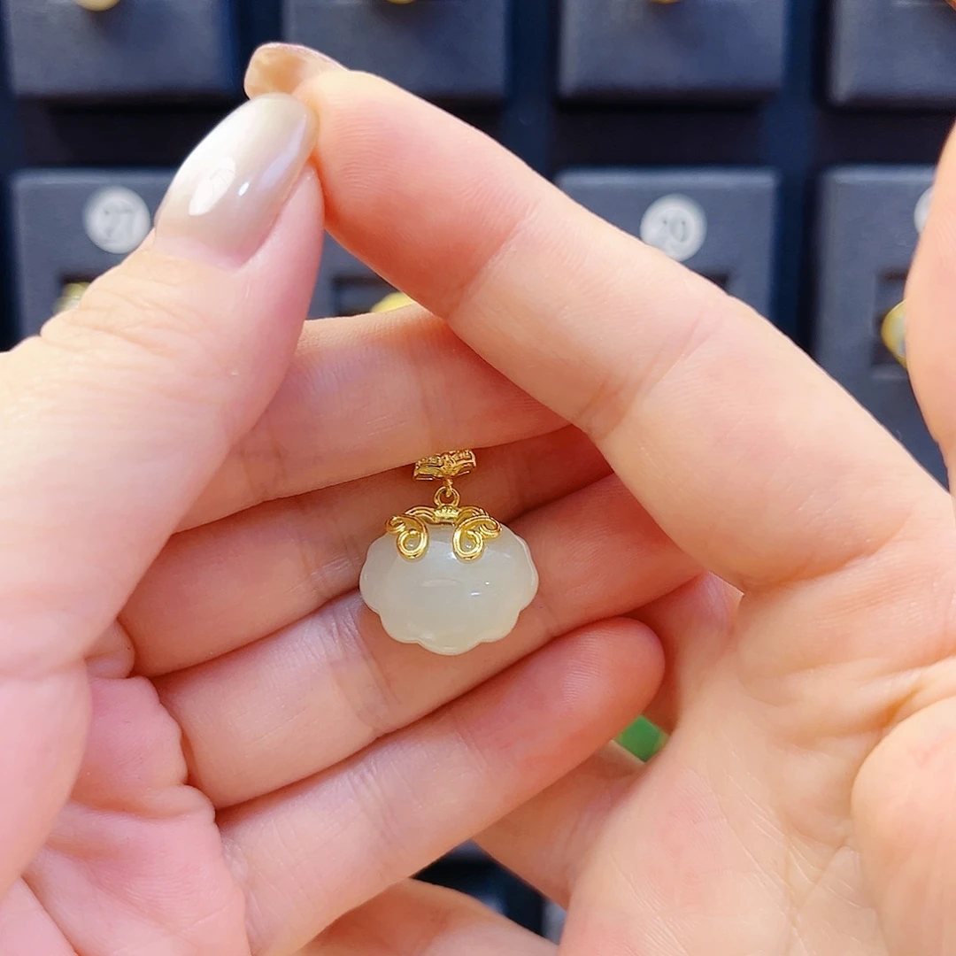 和田玉银S925镀金镶嵌颈饰