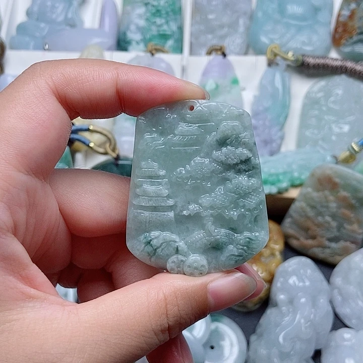 翡翠未镶嵌颈饰翡翠