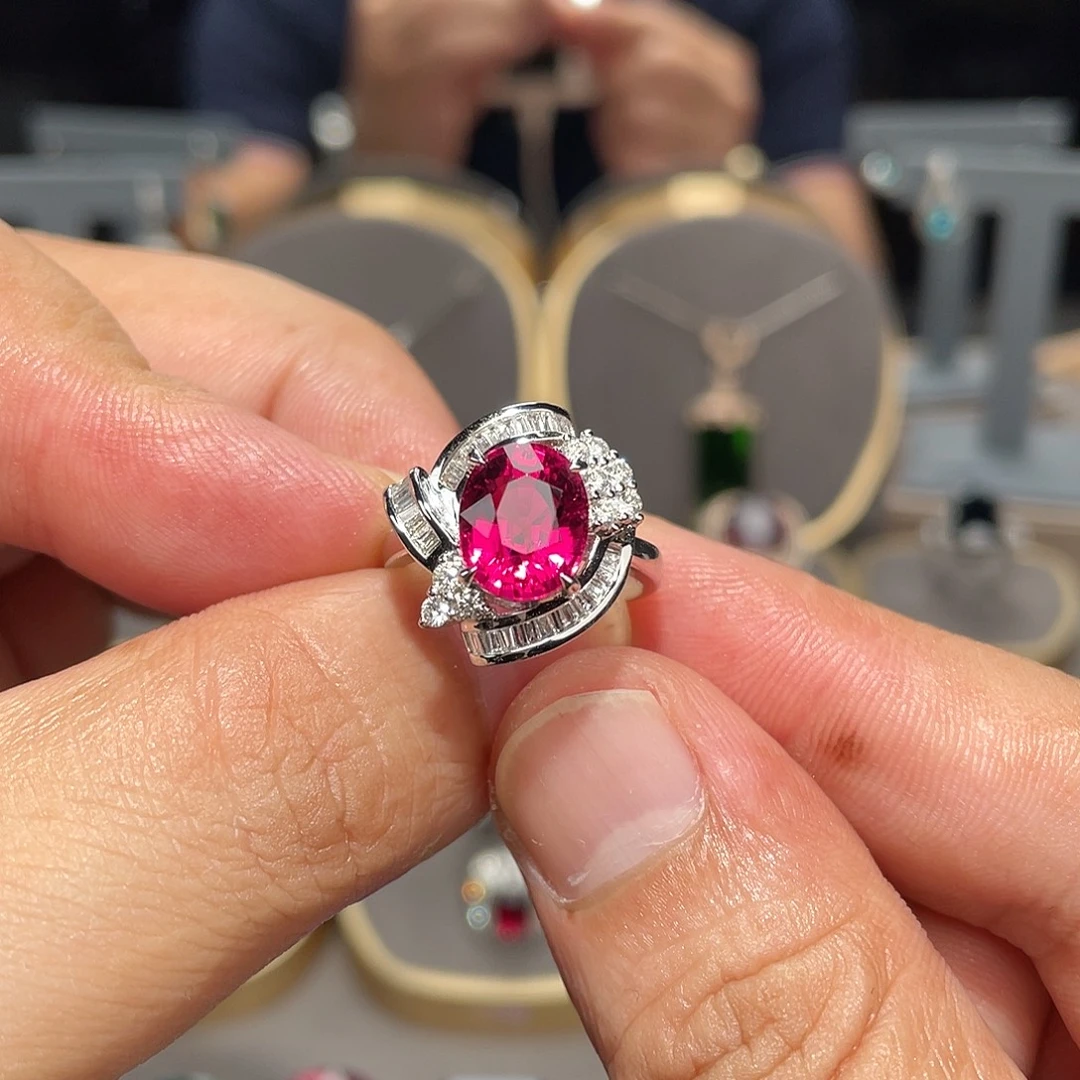 碧玺戒指18K金镶嵌3.92ct