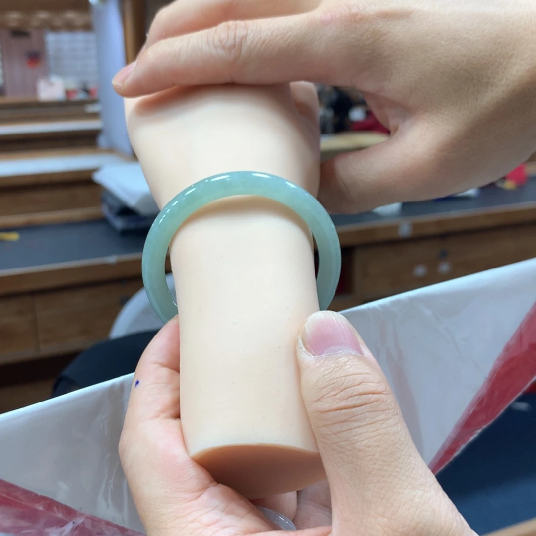 翡翠未镶嵌手镯买断