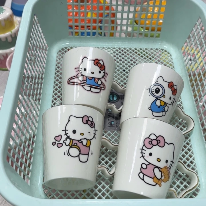 摆件呜呜啊呜小女孩真的长大的也