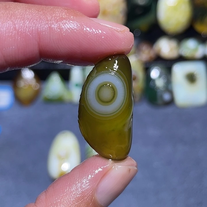 未镶嵌玛瑙/玉髓珠宝奇石