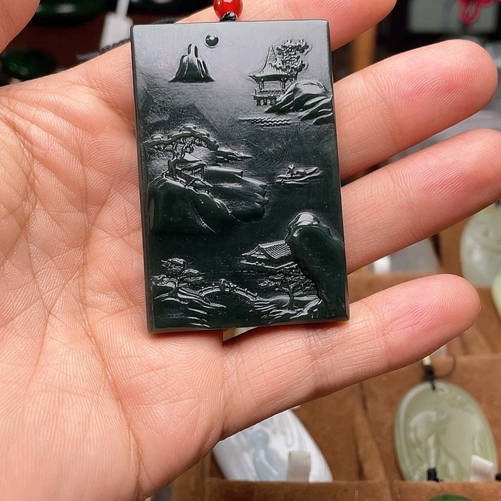 和田玉颈饰未镶嵌