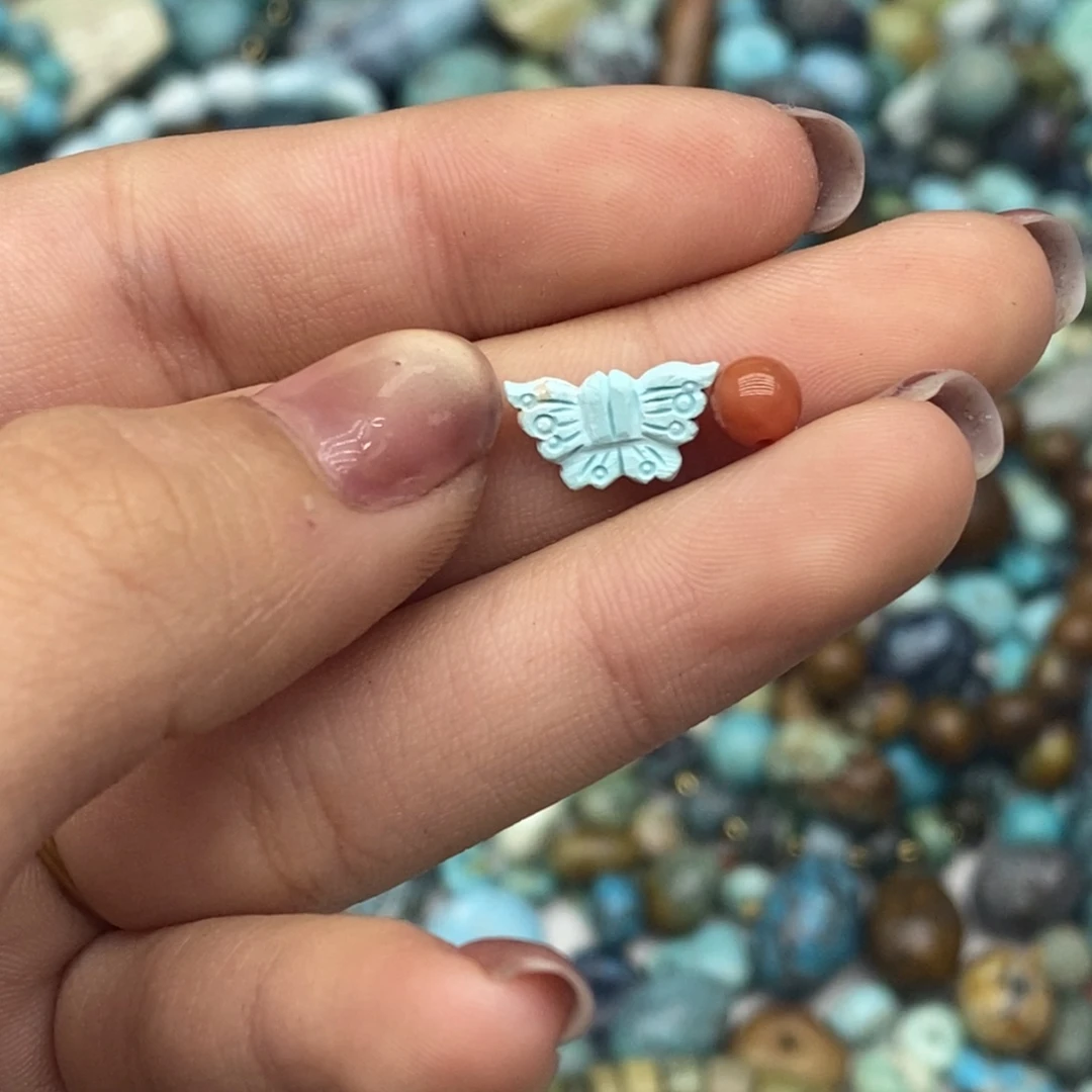 南红玛瑙未镶嵌珠宝奇石