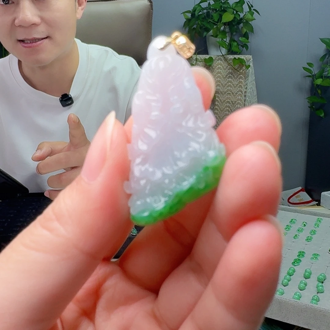翡翠18K金镶嵌吊坠(不含链)天然