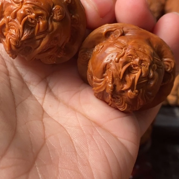 溜***鱼把件文玩核桃财神