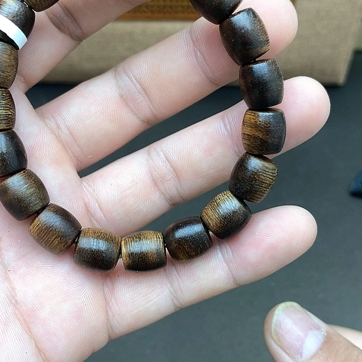 沉香碎屑沉香越南芽庄野生白奇13