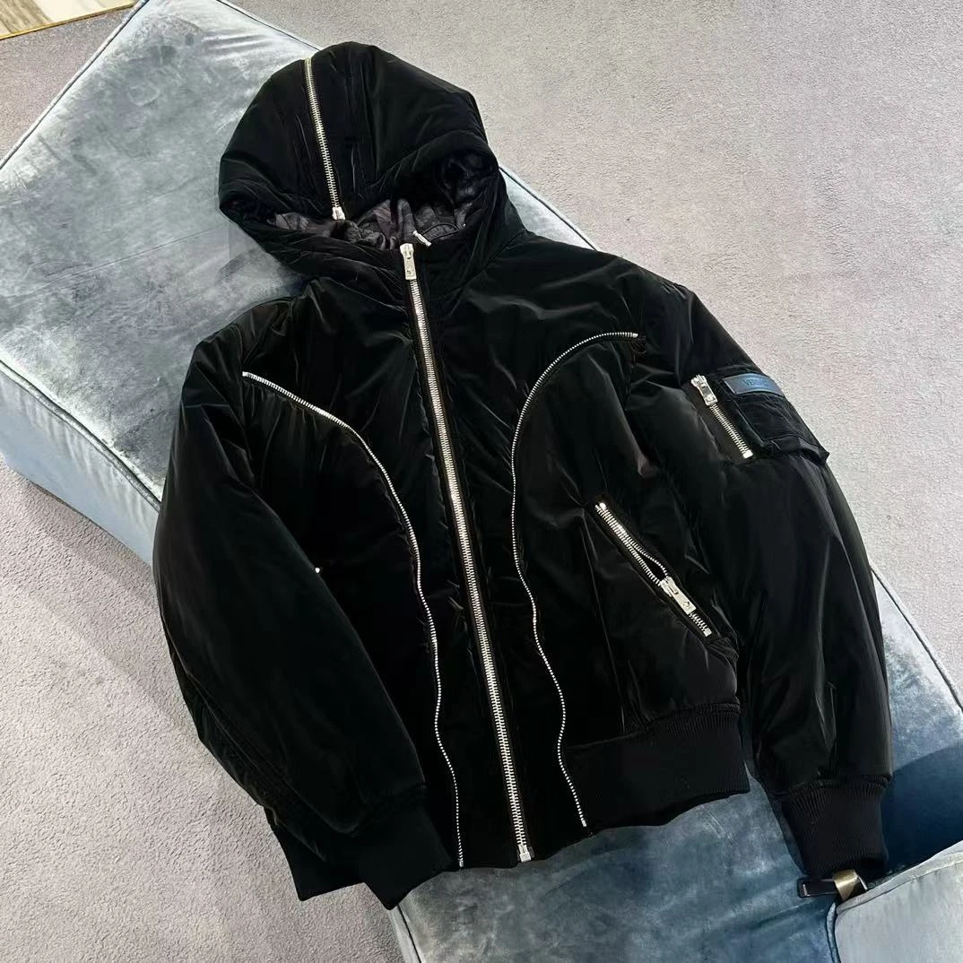 未使用 VERSACE/范思哲 男士冬季短款连帽夹克棉服外套