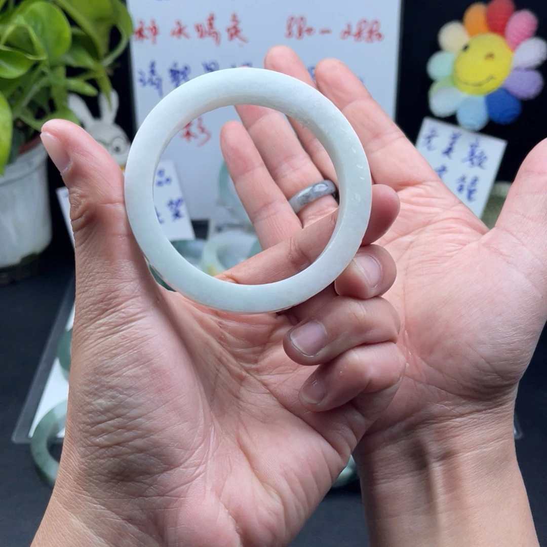 【闪购商品】定制翡翠58-59泥鳅背未镶嵌手镯