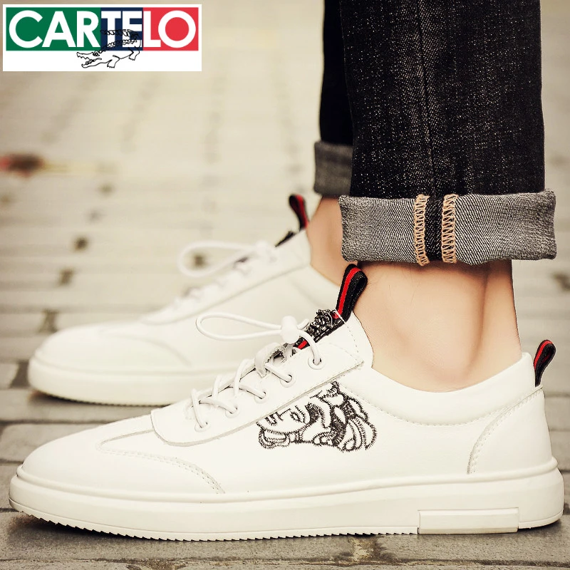 板鞋男鞋2025新款冬季高端轻奢轻奢休闲鞋子男士小白鞋男款豆豆鞋