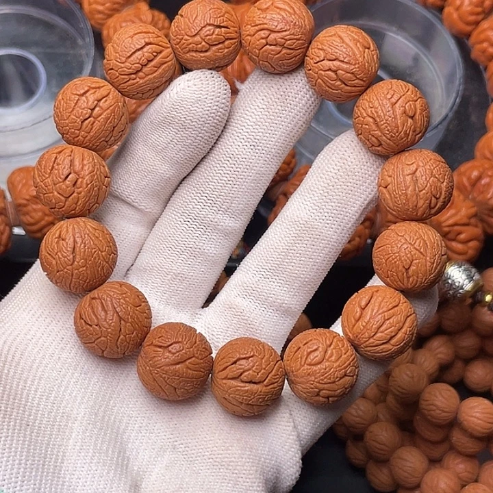 手串桃核金丝龙珠1.6