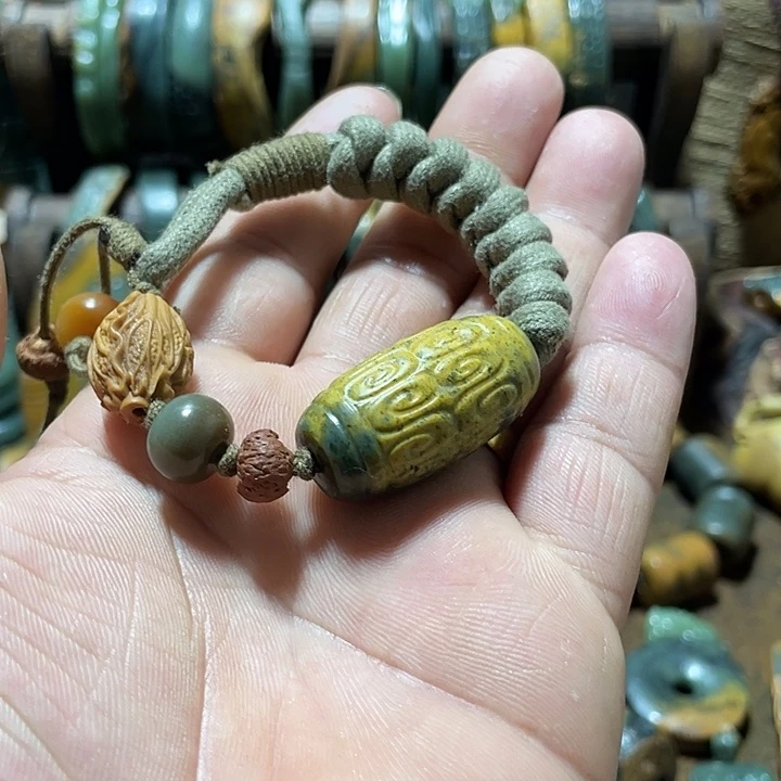 岫岩河磨玉（透闪石质玉）未镶嵌挂件