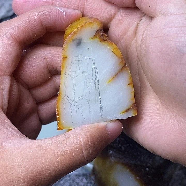 五***克定制和田玉未镶嵌定制