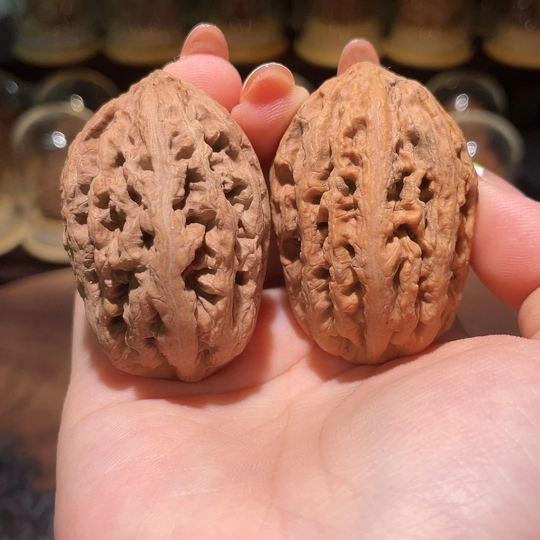 文玩核桃吊坠金梭子49