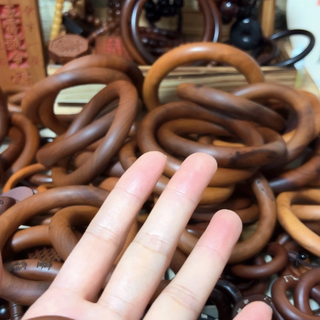 晴***975内径枣木乾坤圈