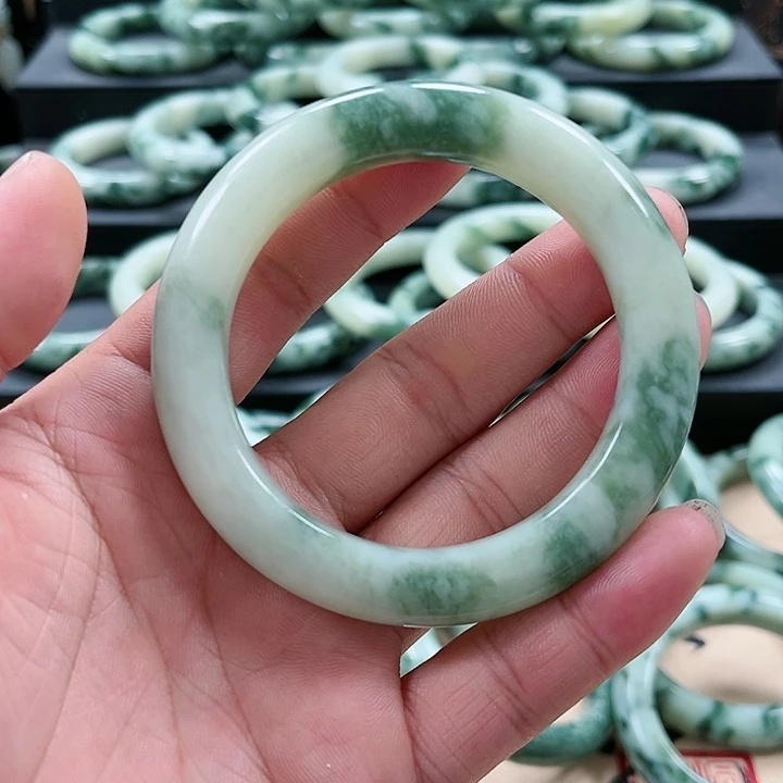 【闪购商品】透闪石-蛇纹石玉手镯未镶嵌梨*白