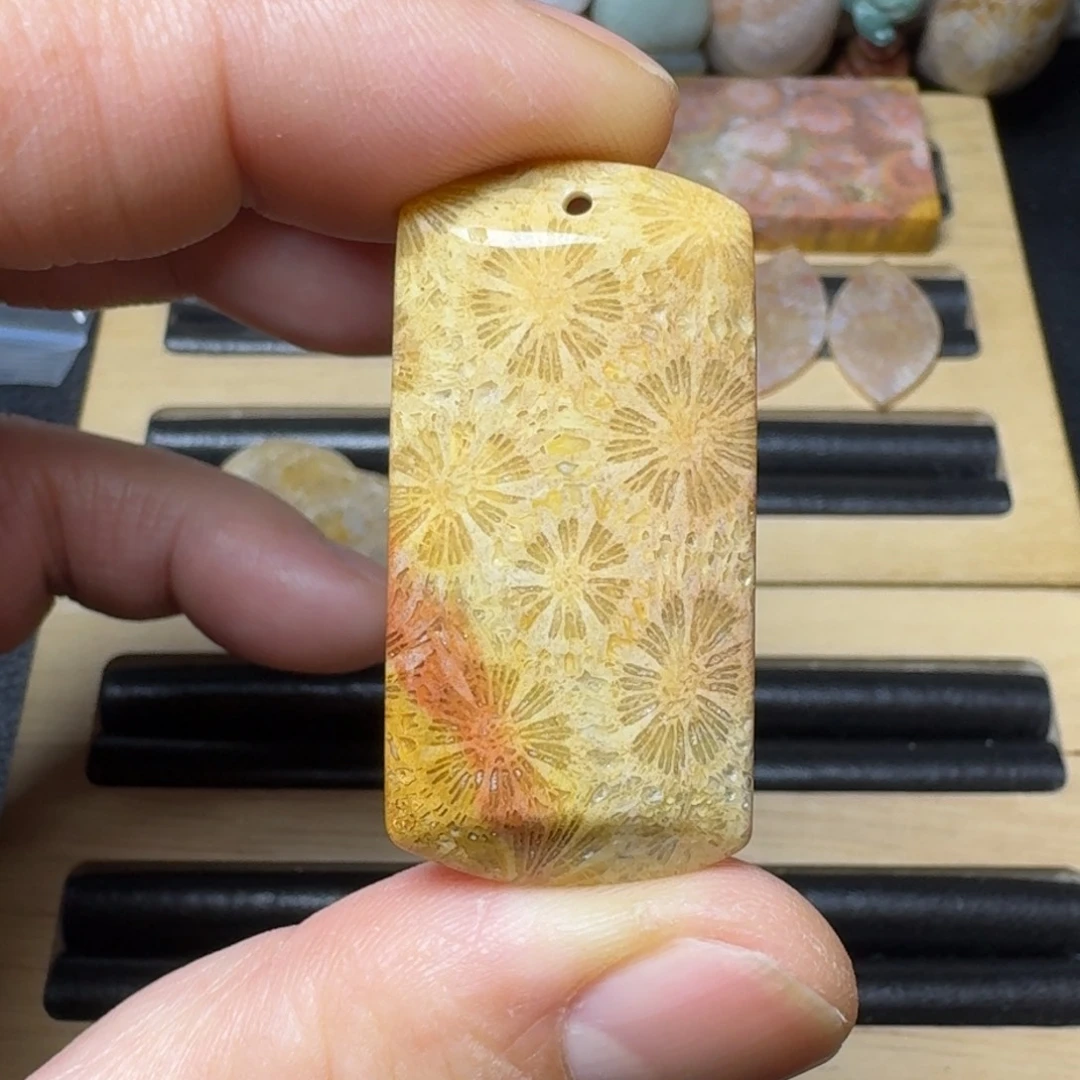 硅化玉纯天然色有机玉石未镶嵌