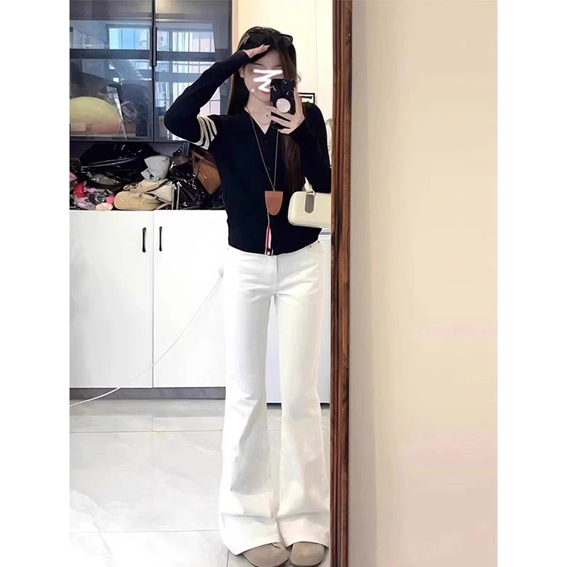 白色微喇牛仔裤女2025年春秋新款小个子高腰修身显瘦拖地喇叭裤子