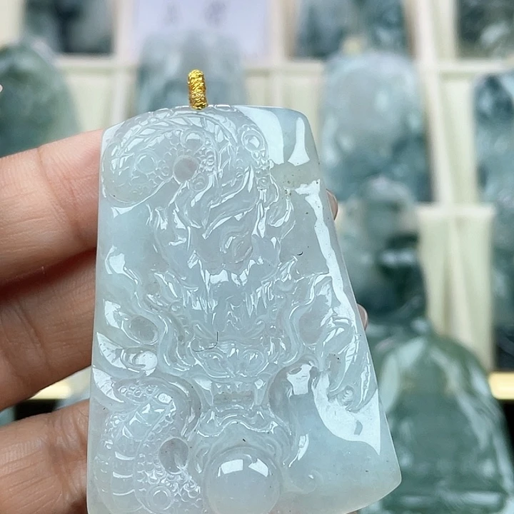 颈饰未镶嵌翡翠微**扬天然翡翠A货龙牌