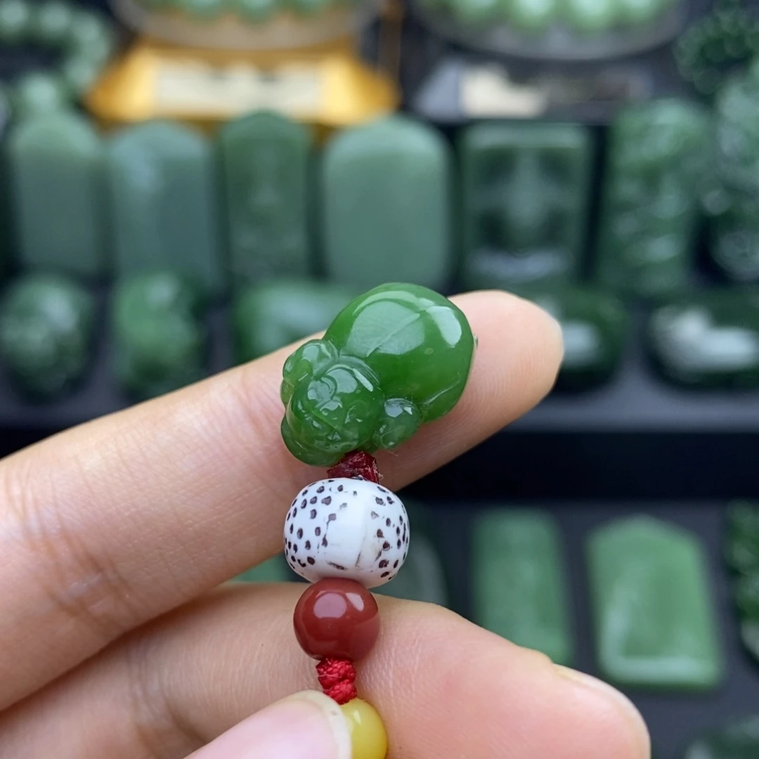 和田玉（碧玉）未镶嵌挂件