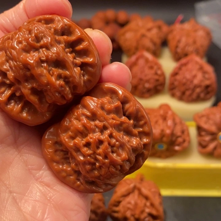 刘***涛吊坠猴头核桃工艺核桃