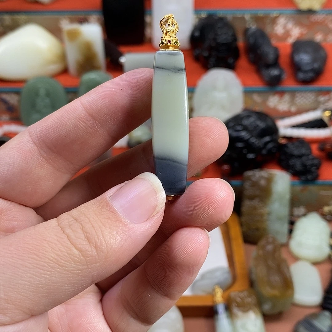 和田玉未镶嵌手串