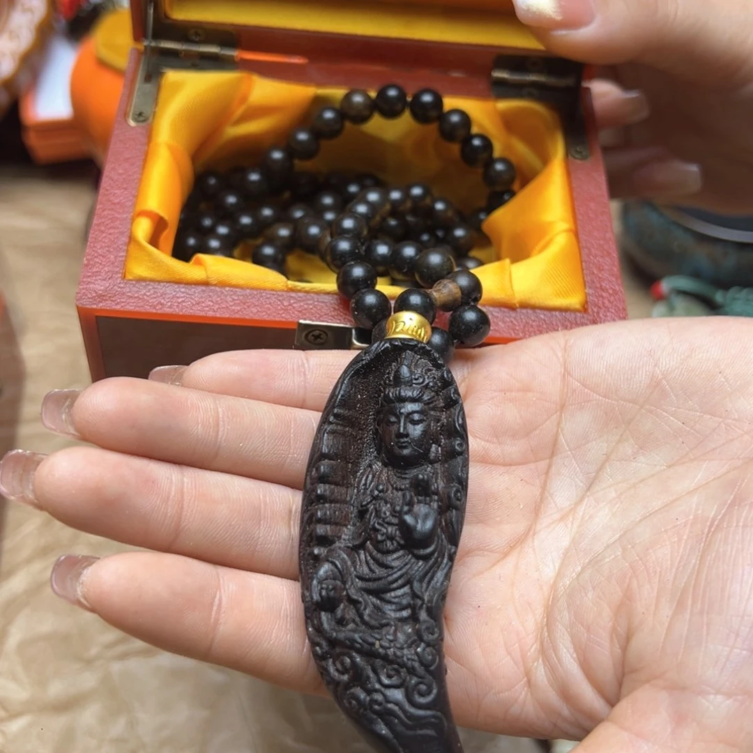 大叶紫檀（黑酸枝木类）