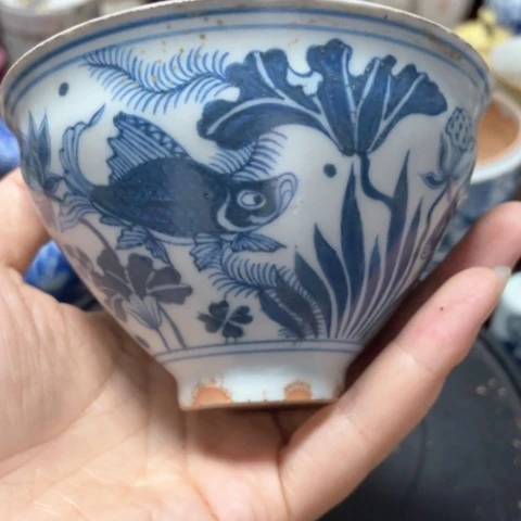 粉彩手把件鼻烟壶