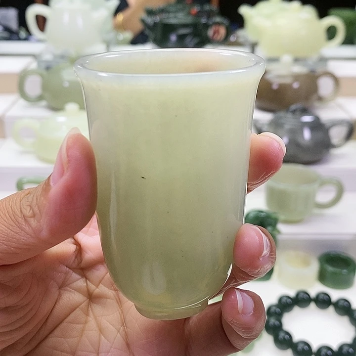 未镶嵌和田玉挂件茶杯60m l