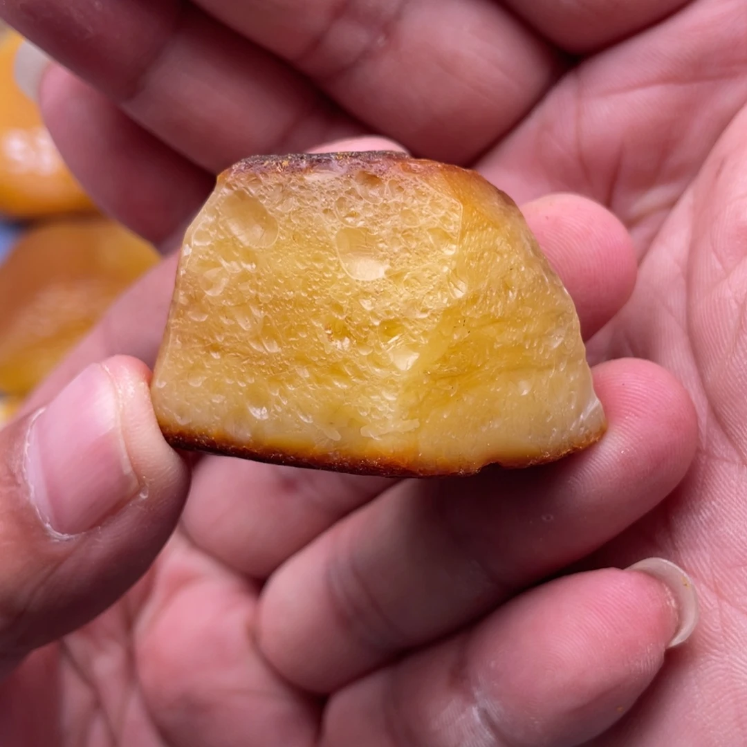 定制琥珀未镶嵌蜜蜡