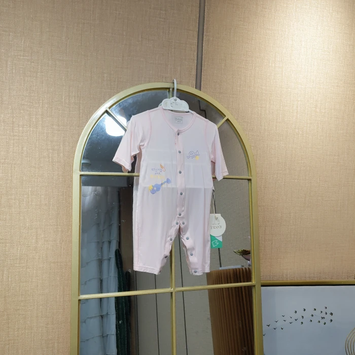 AQ323   宝宝粉色长袖连体衣