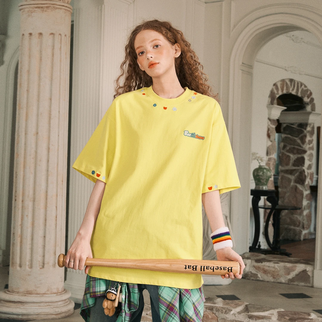 BEETLE TOWN国风彩色刺绣短袖T恤女夏圆领简约宽松慵懒索罗娜上衣