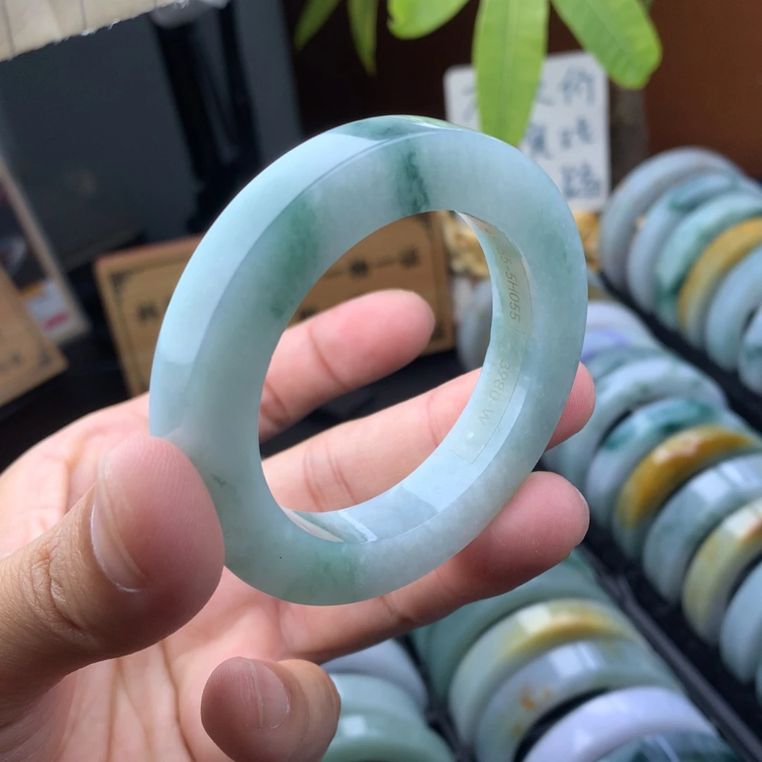 未镶嵌手镯定制翡翠定制手镯
