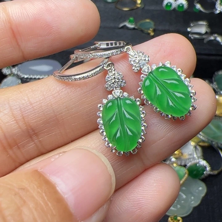 翡翠18K金镶嵌耳饰