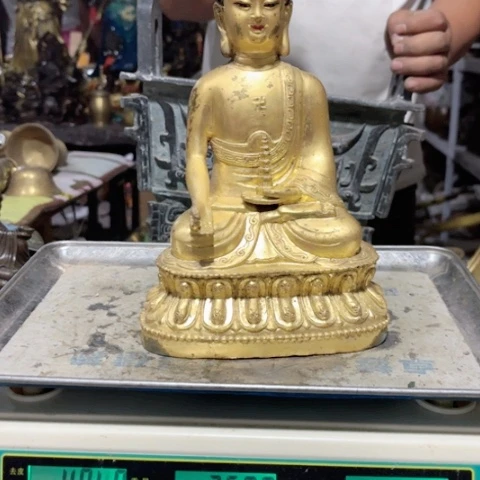 7850000000000000000