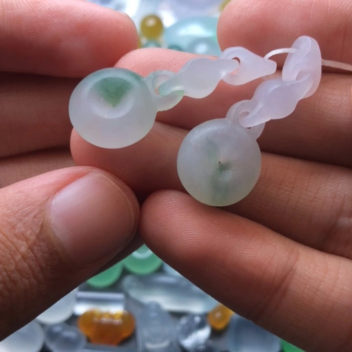未镶嵌定制翡翠挂件