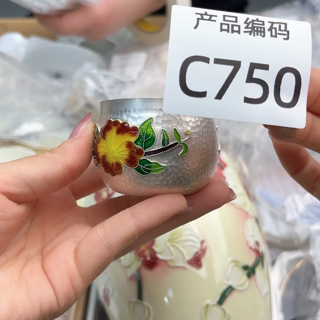 瓷片哦哦哦哦哦哦