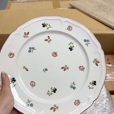 瓷器。瓷器。瓷器。